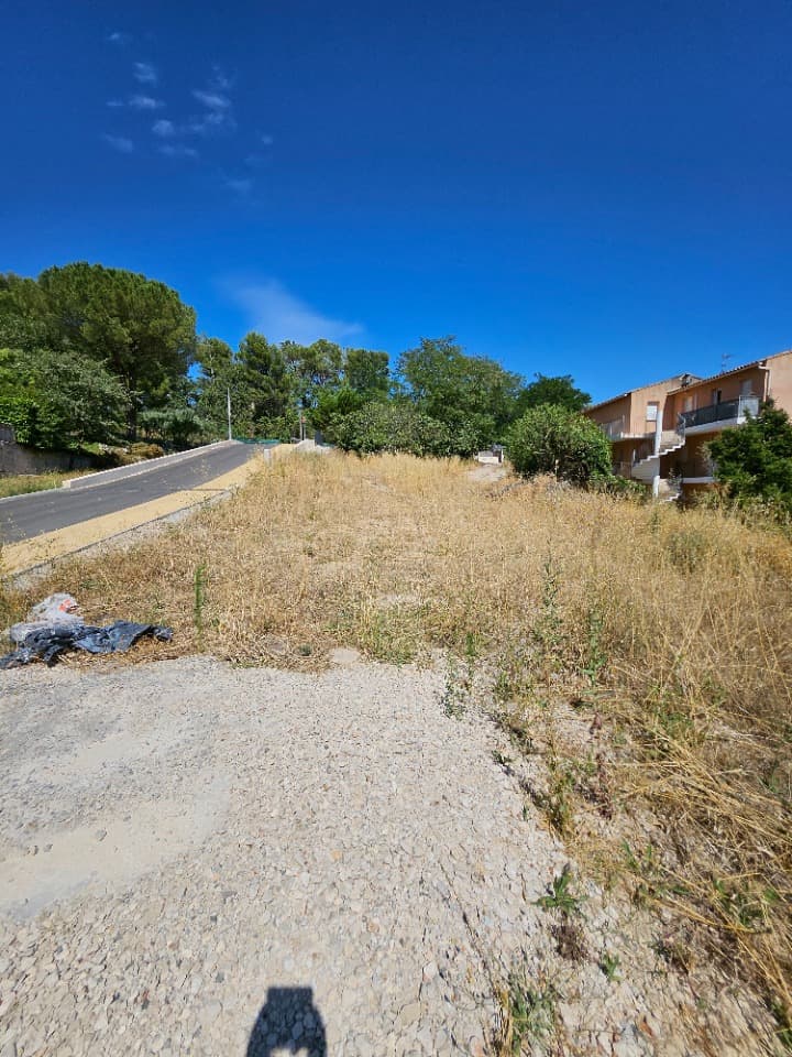 Terrain - Terrain à bâtir () à Saint-Savournin (13), prix 275 000 €