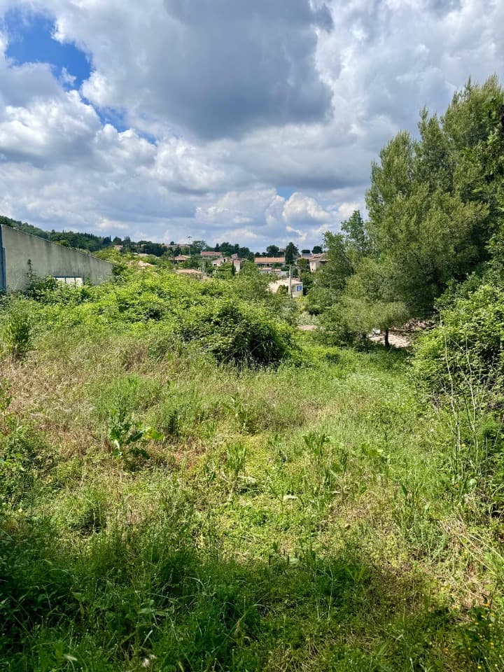 Terrain - Terrain à bâtir () à Saint-Savournin (13), prix 230 000 €