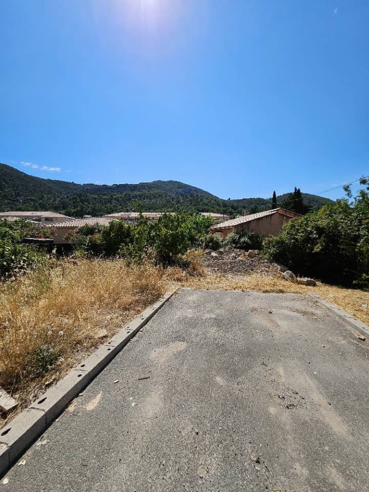 Terrain - Terrain à bâtir  () à Saint-Savournin (13), prix 220 000 €