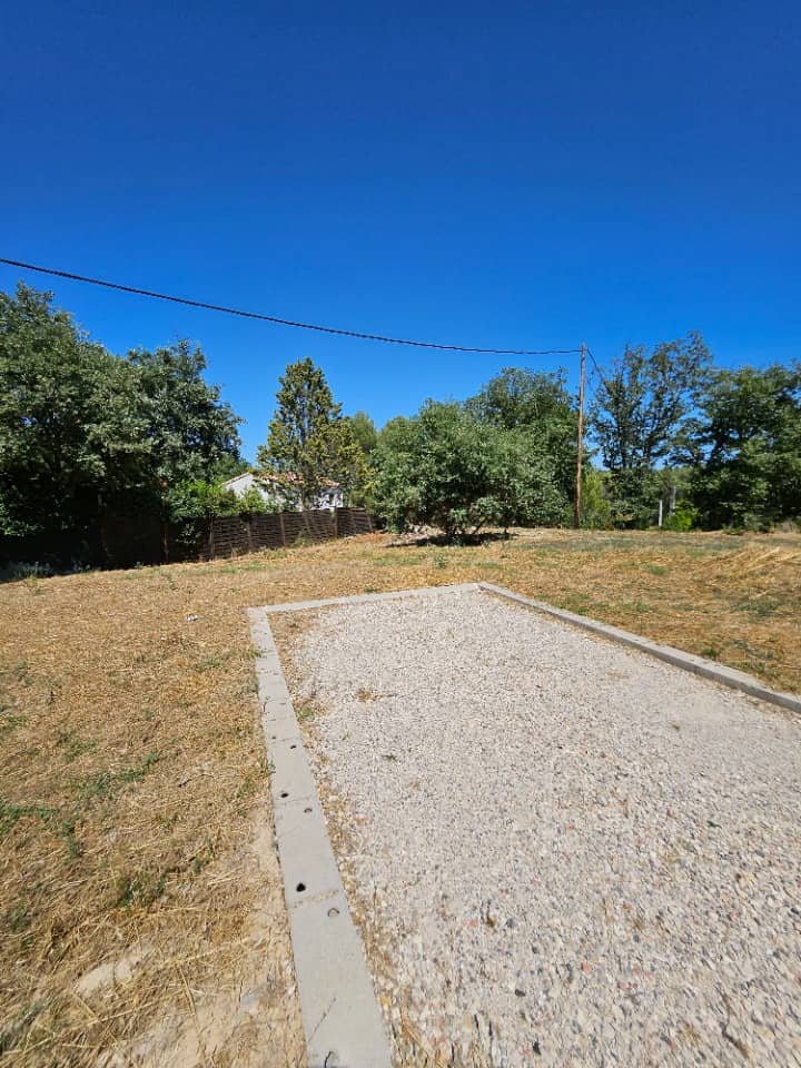 Terrain - Terrain à bâtir  () à Gréasque (13), prix 235 000 €