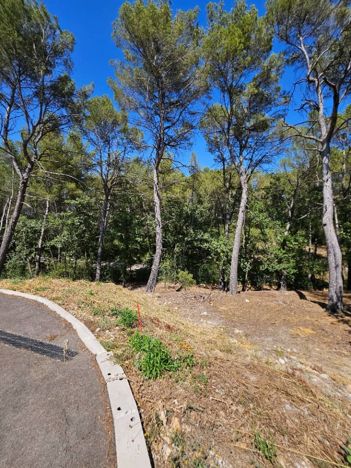 Terrain - Terrain à bâtir  () à Gréasque (13), prix 205 000 €