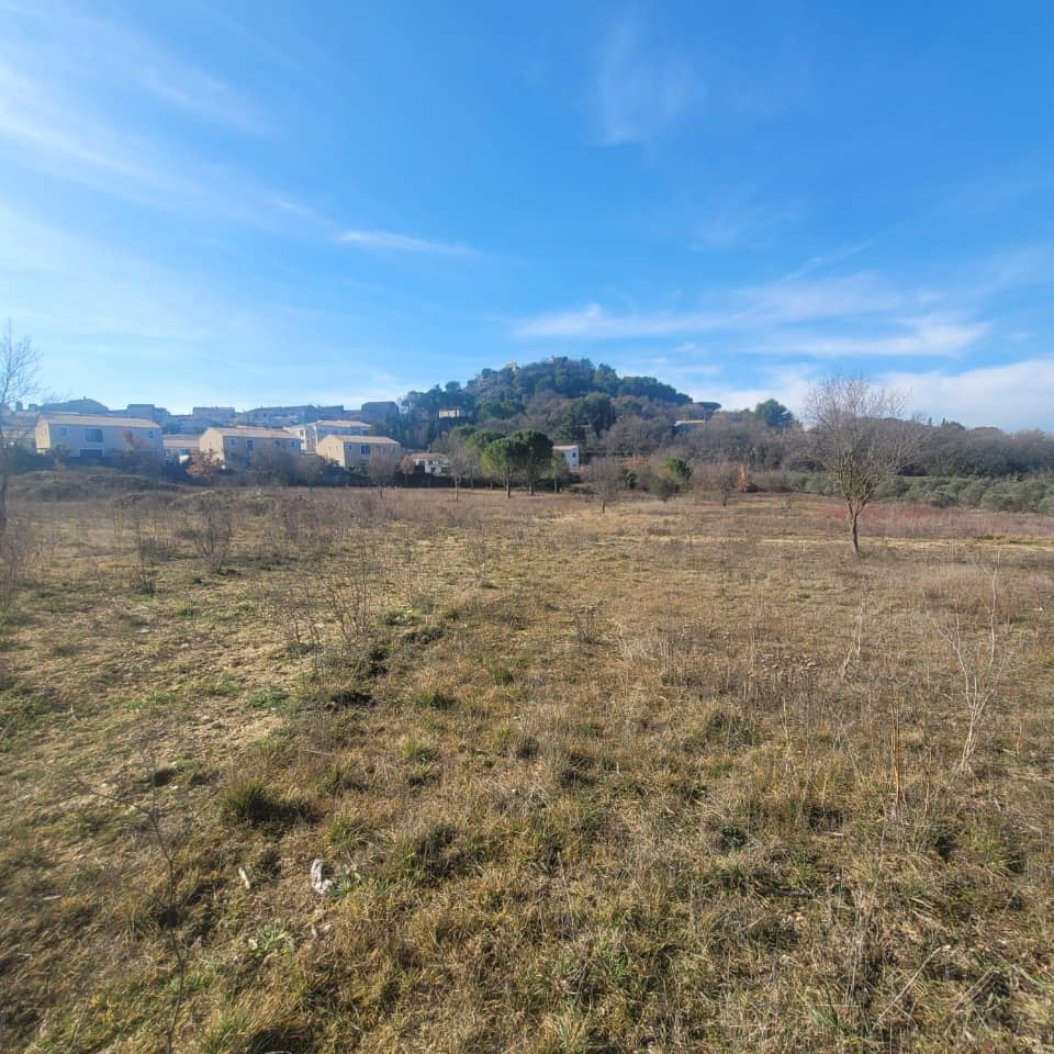 Terrain - Terrain à bâtir  () à Rognes (13), prix 224 900 €