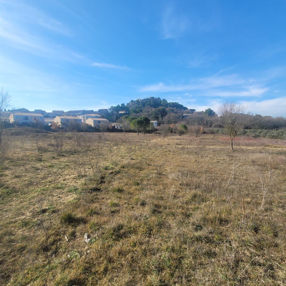 Terrain - Terrain à bâtir () à Rognes (13), prix 224 900 €