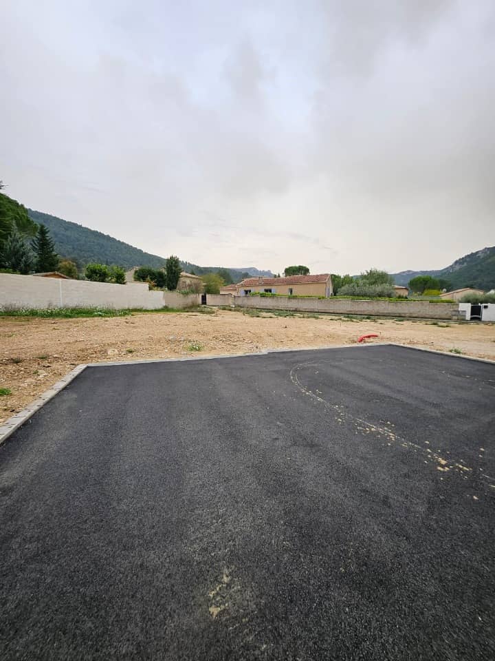 Terrain - Terrain à bâtir  () à Auriol (13), prix 230 000 €