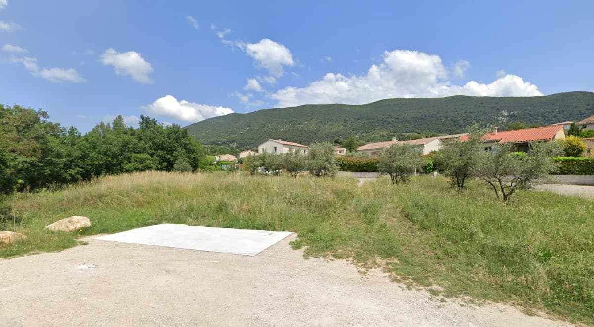 Terrain Nyons (26) - 726m² - 109000€ (photo 1/3)