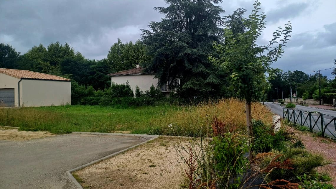 Terrain - Terrain à bâtir - Puymoyen à Puymoyen (16), prix 59 900 €