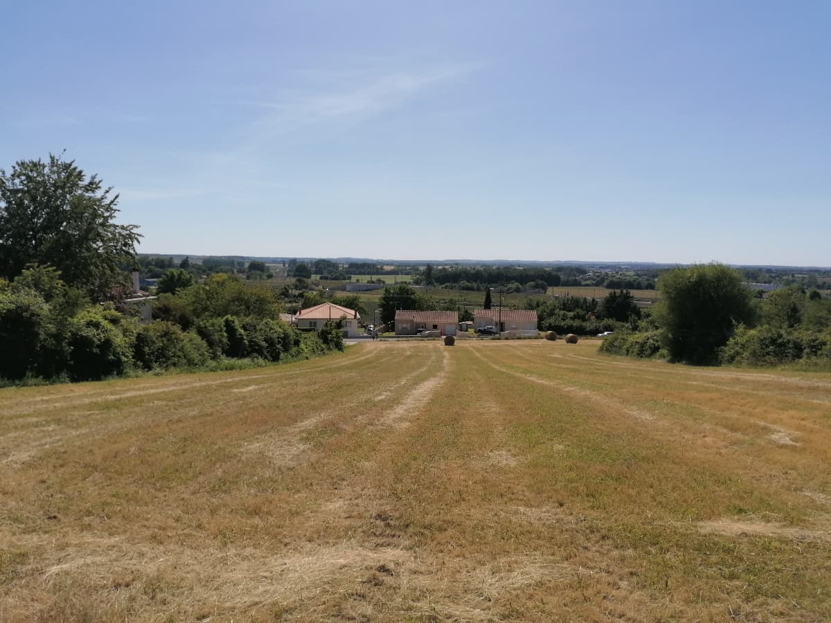 Lotissement La couronne (16) - 176m² - 21000€ (photo 2/5)