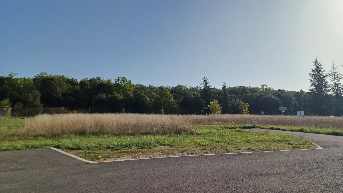 Lotissement Cherves richemont (16) - 552m² - 39000€ (photo 1/6)