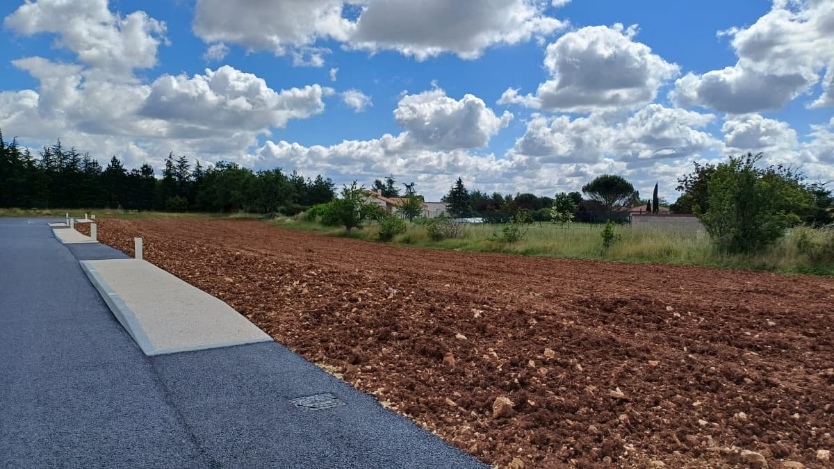 Lotissement Vouneuil sous biard (86) - 520m² - 68700€ (photo 6/6)