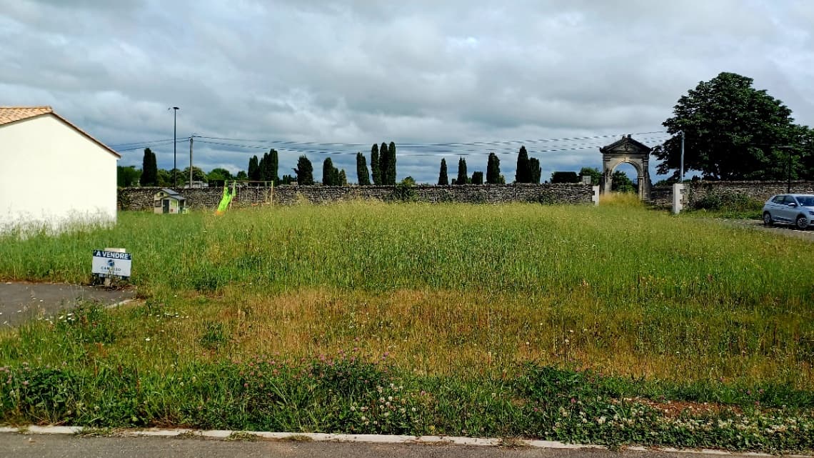 Lotissement Cognac (16) - 432m² - 52000€ (photo 2/6)