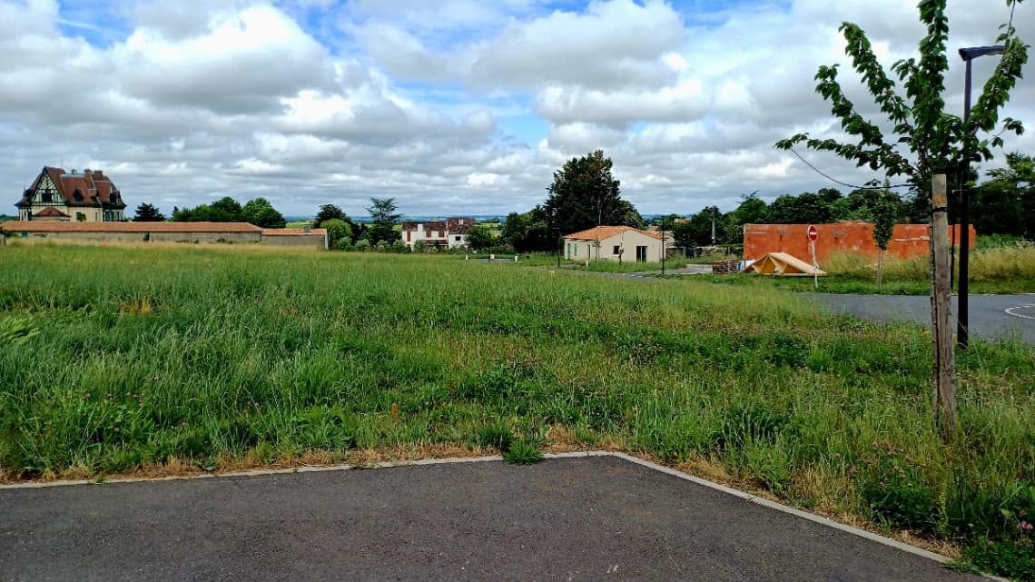 Lotissement Cognac (16) - 432m² - 52000€ (photo 5/6)