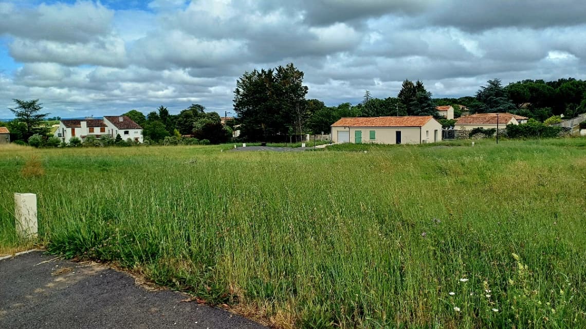Lotissement - Les Hautes Vignes - Cognac à Cognac (16), prix 52 000 €