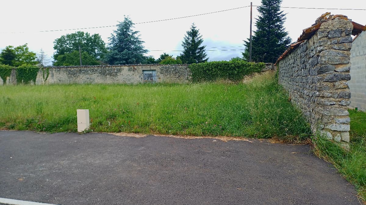 Lotissement Cognac (16) - 432m² - 52000€ (photo 4/6)