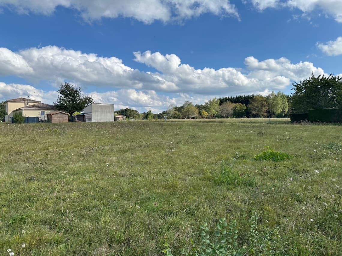 Terrain - ECURAS à Ecuras (16), prix 36 000 €