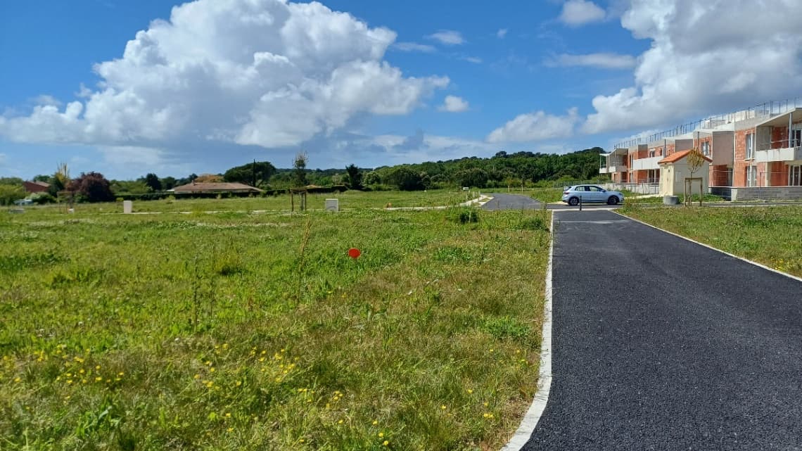 Lotissement St palais sur mer (17) - 285m² - 175000€ (photo 3/5)