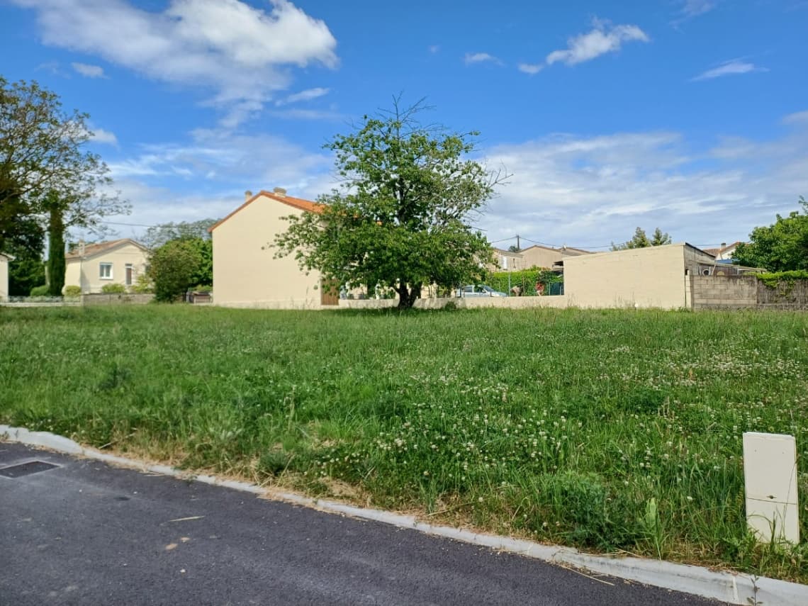 Lotissement Gond pontouvre (16) - 356m² - 43000€ (photo 5/6)