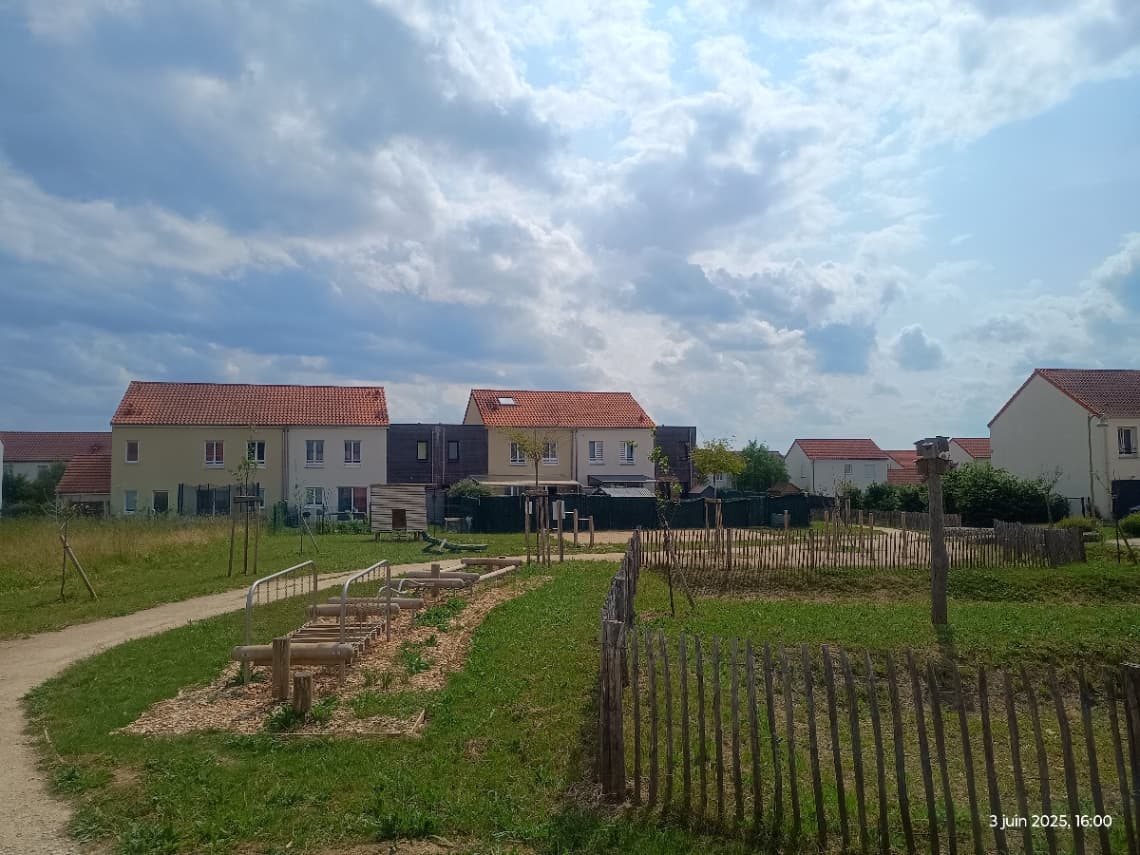 Lotissement Rodemack (57) - 512m² - 204800€ (photo 2/5)