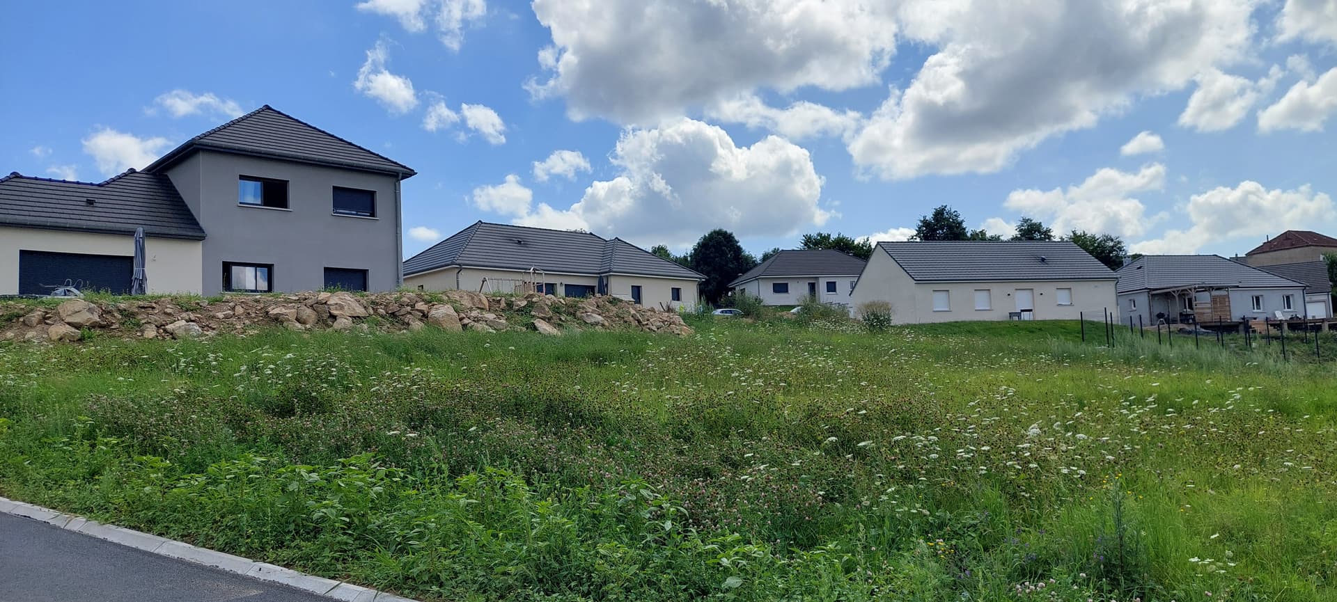 Terrain Le creusot (71) - 642m² - 32000€ (photo 3/5)