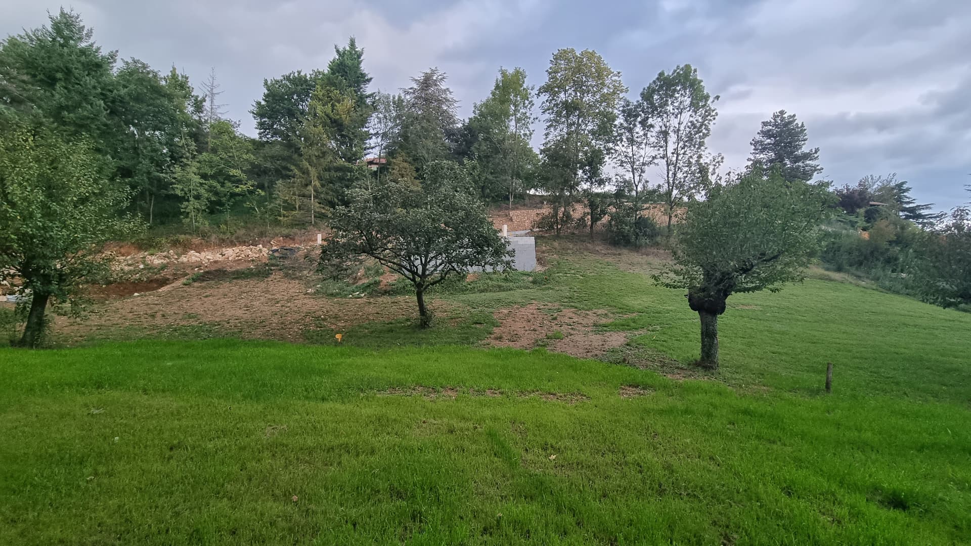 Terrain Morance (69) - 610m² - 189000€ (photo 3/3)