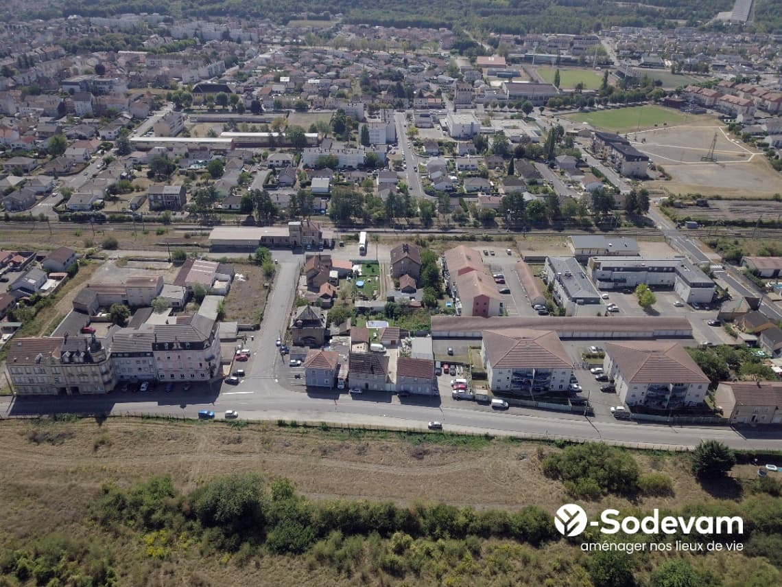 Lotissement Amneville (57) - 403m² - 142460€ (photo 1/3)