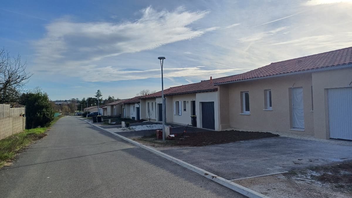 Lotissement Trois palis (16) - 237m² - 26000€ (photo 5/5)