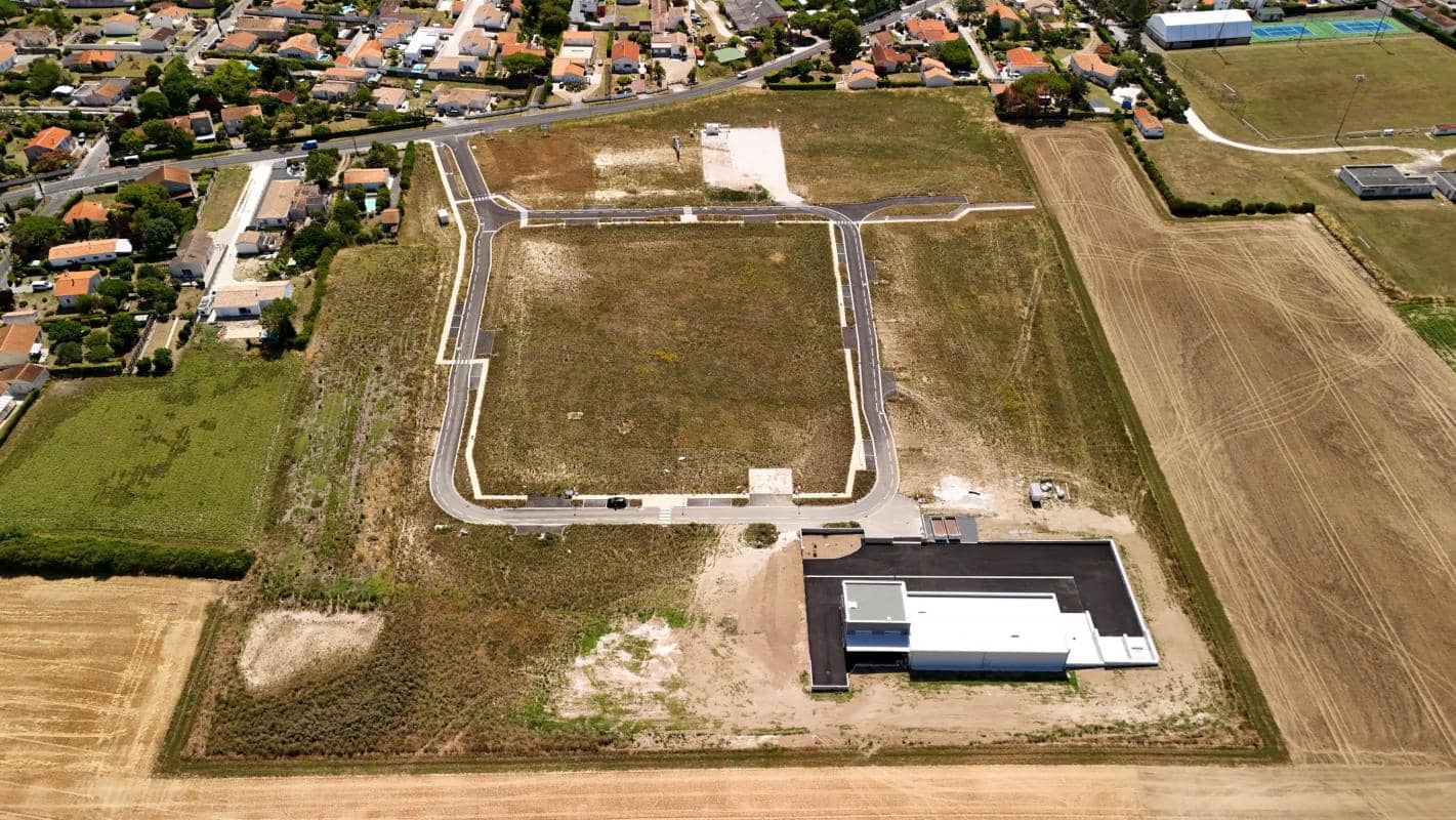 Terrain - Terrain à bâtir professionnel de 576m² à Meschers Sur Gironde (17), prix 61 000 €