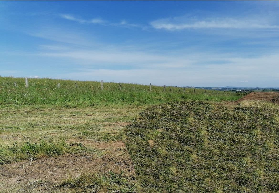 Terrain Situé proche de la D911 (12) - 812m² - 15834€ (photo 1/2)