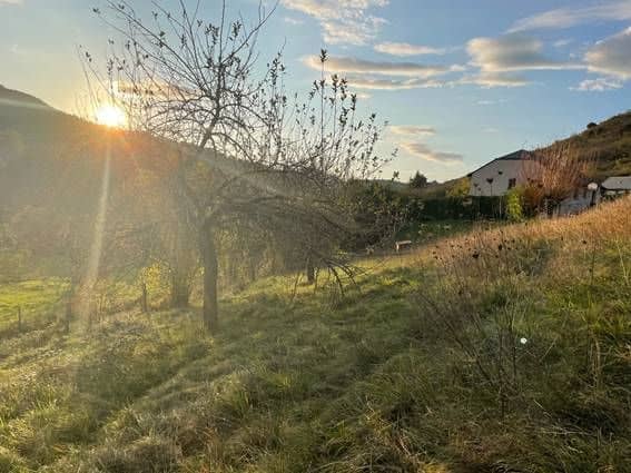 Terrain - Terrain à bâtir de 1543 m² à MARCILLAC-VALLON à Route des Prades, prix 55 000 €