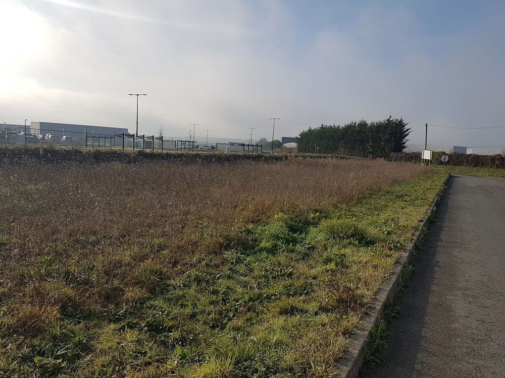 Terrain - Terrain à bâtir de 349 m² à CHARNY (77) à Rue Fernant Hippolyte Lavaux (77), prix 139 900 €