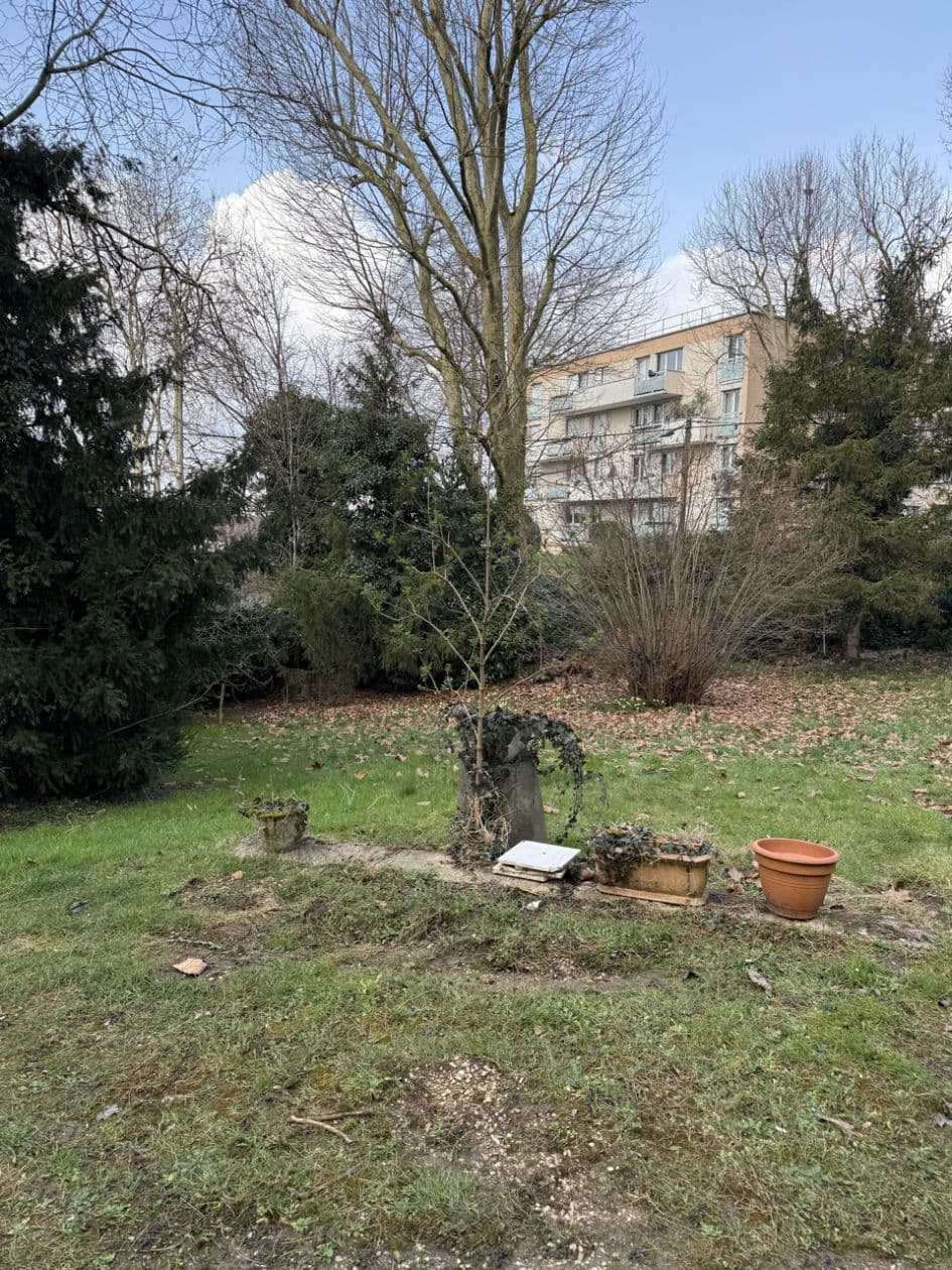 Terrain - Terrain à bâtir de 350 m² à DRAVEIL (91) à 8 rue du Port Malade (91), prix 205 000 €