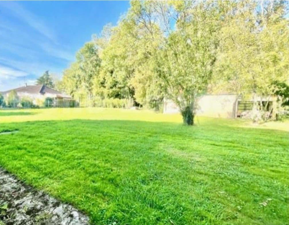 Terrain - Terrain à bâtir de 414 m² à CHAMPMOTTEUX (91) à RUE DU CHATEAUX GAIILARD (91), prix 86 000 €