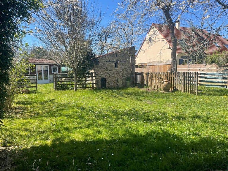 Terrain - Terrain à bâtir de 276 m² à SAINT-PIERRE-DU-PERRAY (91) à saint pierre du perray (91), prix 140 000 €