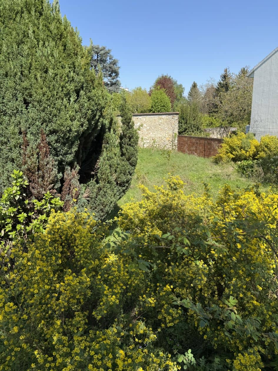 Terrain - Terrain à bâtir de 355 m² à ORLY (94) à 10 avenue Pierre Curie (94), prix 265 000 €