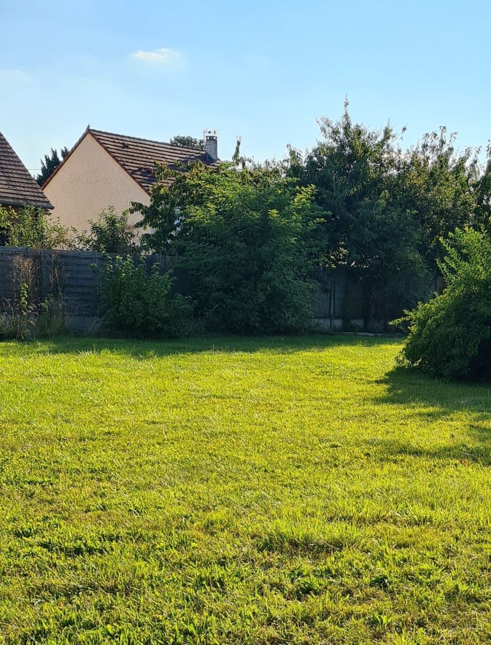 Terrain - Terrain à bâtir de 274 m² à ROMAINVILLE (93) à Villa de la fraternité (93), prix 300 000 €