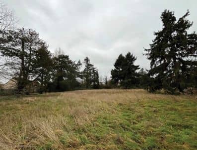 Terrain - Terrain à bâtir de 405 m² à CHAMPCUEIL (91) à 20 rue des montils (91), prix 142 000 €