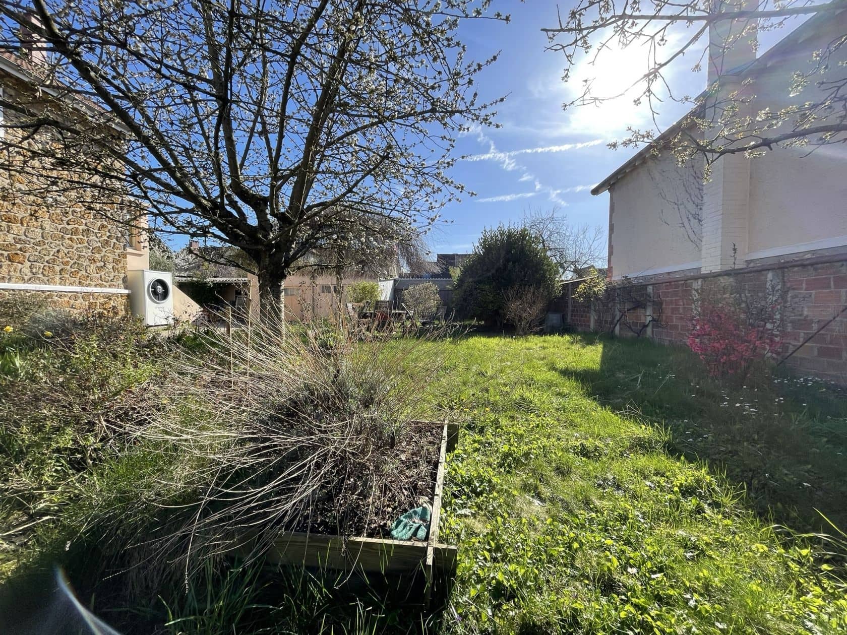 Terrain - Terrain à bâtir de 252 m² à SAINT-PRIX (95) à 27 rue Jean Mermoz (95), prix 195 000 €