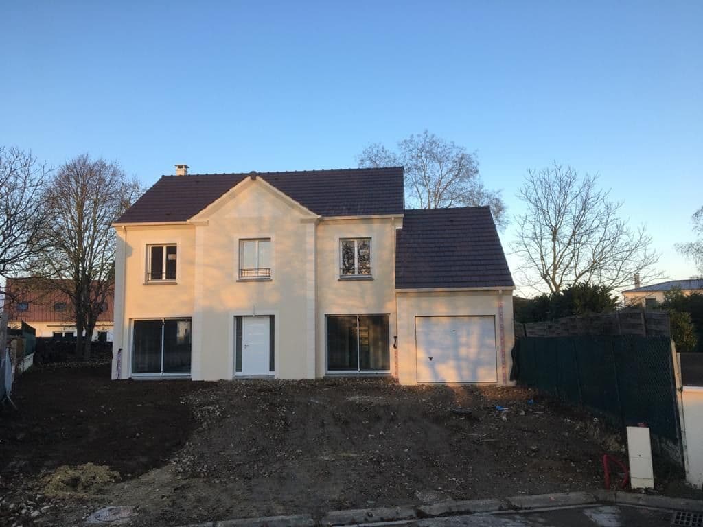 Terrain - Terrain à bâtir de 407 m² à LUZARCHES (95) à Avenue du marechal joffre (95), prix 174 000 €