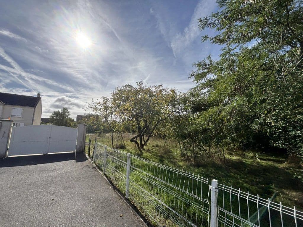 Terrain MONTESSON (78) - 378m² - 310000€ (photo 2/2)